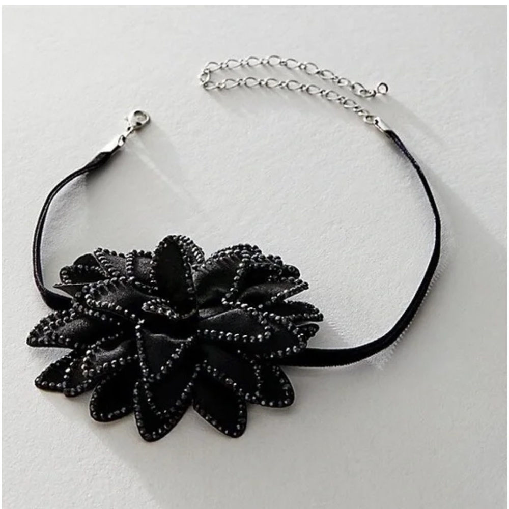 FREE PEOPLE From Dusk Till Dawn Choker in Black